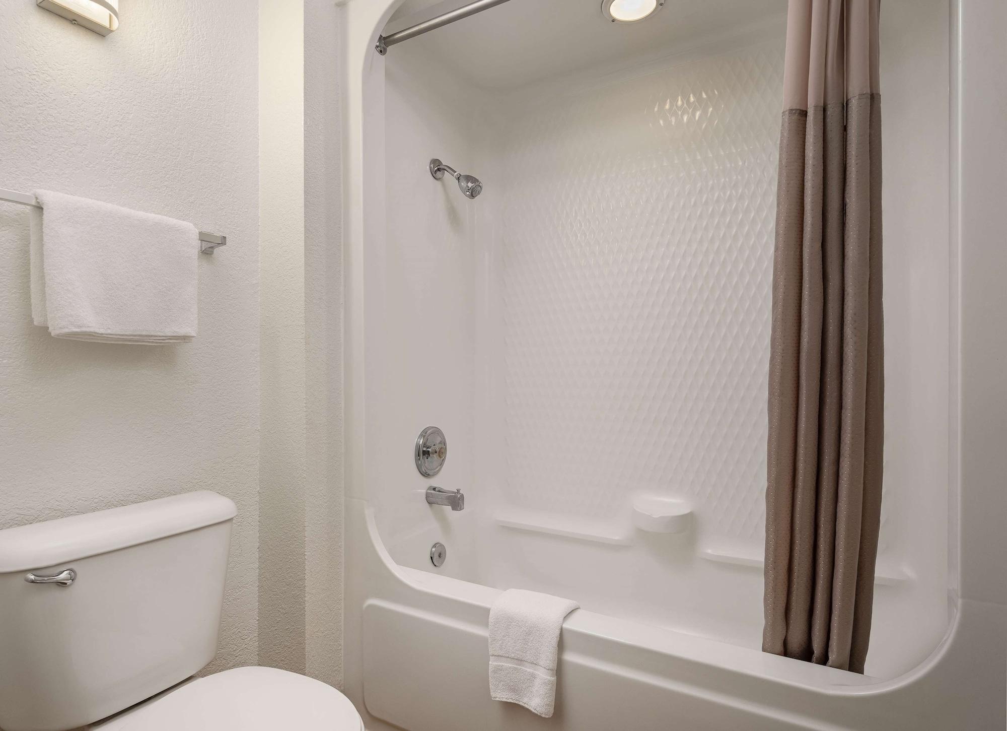Motel 6-Buena Park, Ca - Knotts Berry Farm - Disneyland Dış mekan fotoğraf