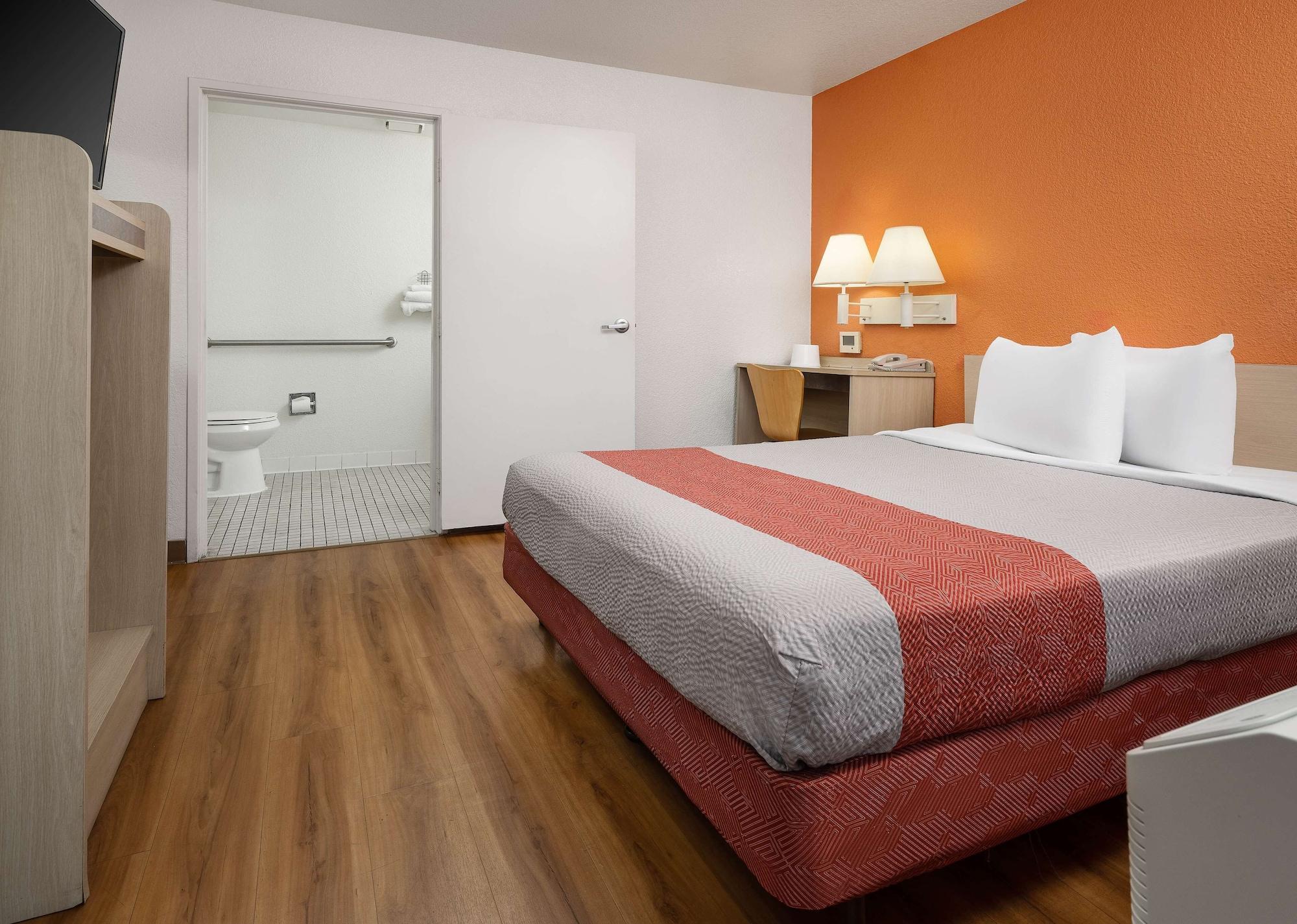 Motel 6-Buena Park, Ca - Knotts Berry Farm - Disneyland Dış mekan fotoğraf