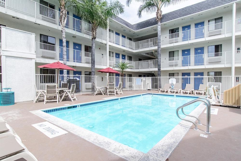 Motel 6-Buena Park, Ca - Knotts Berry Farm - Disneyland Dış mekan fotoğraf