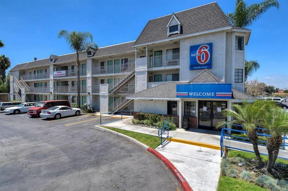 Motel 6-Buena Park, Ca - Knotts Berry Farm - Disneyland Dış mekan fotoğraf
