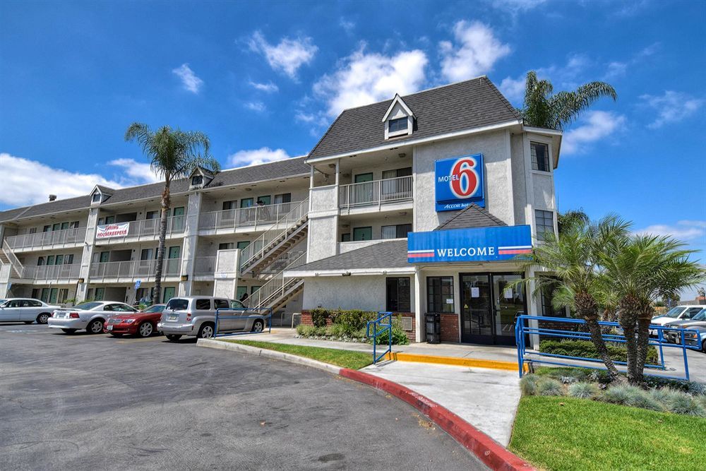 Motel 6-Buena Park, Ca - Knotts Berry Farm - Disneyland Dış mekan fotoğraf
