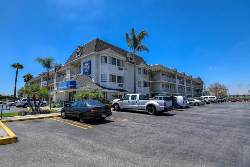 Motel 6-Buena Park, Ca - Knotts Berry Farm - Disneyland Dış mekan fotoğraf